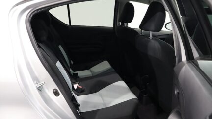 2013 Toyota Aqua S Model image 338630