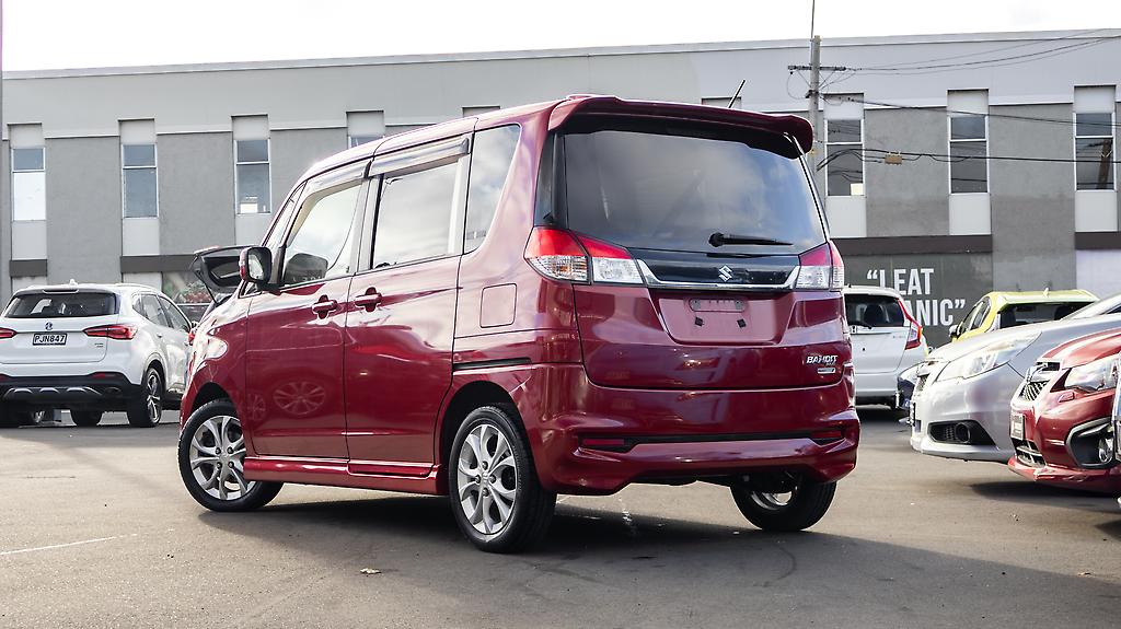 2015 Suzuki Solio Hot red EDITION image 340415