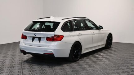 2013 Bmw 320i Touring M Sports image 339825