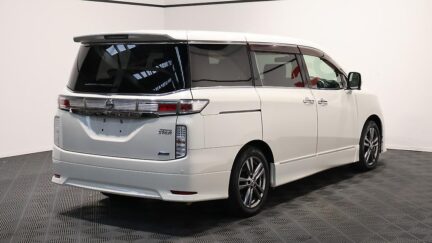 2012 Nissan Elgrand 250 Highway Star Chrome image 337437