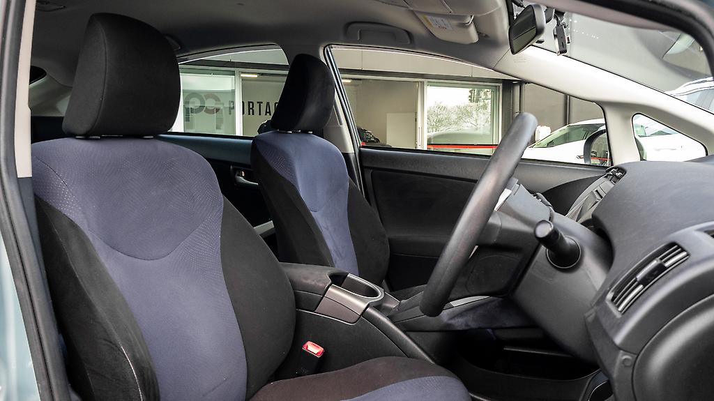 2012 Toyota Prius S Model / Push Start / Hybrid image 339172