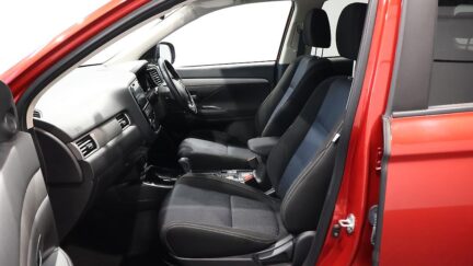 2018 Mitsubishi Outlander LS 4WD 7 Seater image 338221
