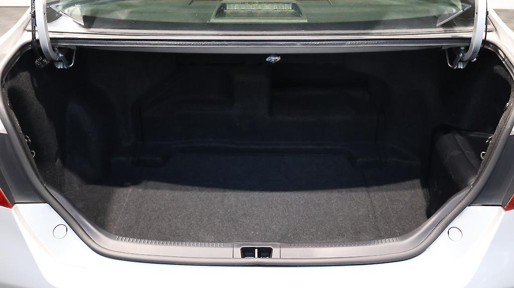 2012 Toyota Camry Hybrid Leather-PKG with Cruise Control image 339350