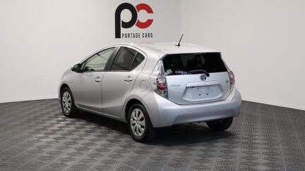 2013 Toyota Aqua S Model image 338624