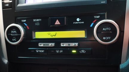 2012 Toyota Camry Hybrid G Package with Cruise Control image 340348
