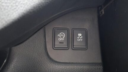 2013 Nissan Serena Hybrid Highway Star S image 337629