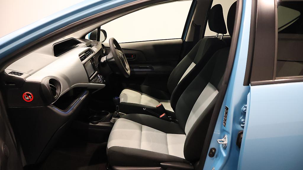 2014 Toyota Aqua Push Button Start image 339415