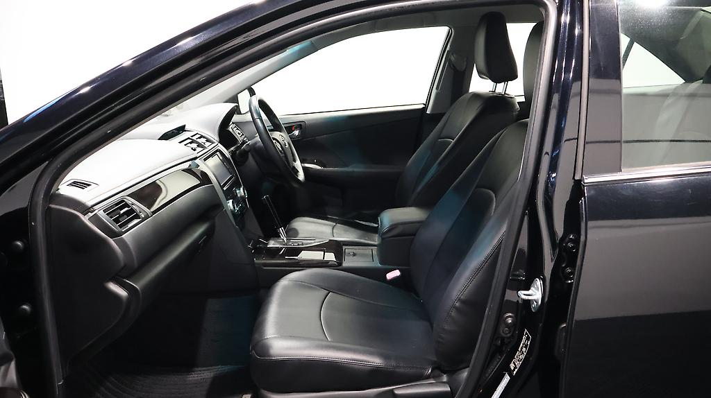 2012 Toyota Camry Hybrid G Package image 340455