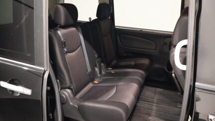 2013 Nissan Serena Hybrid Highway Star image 339530