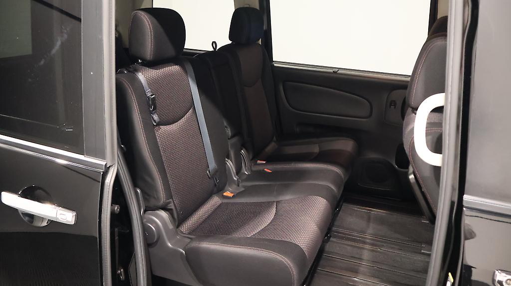2013 Nissan Serena Hybrid Highway Star image 339530