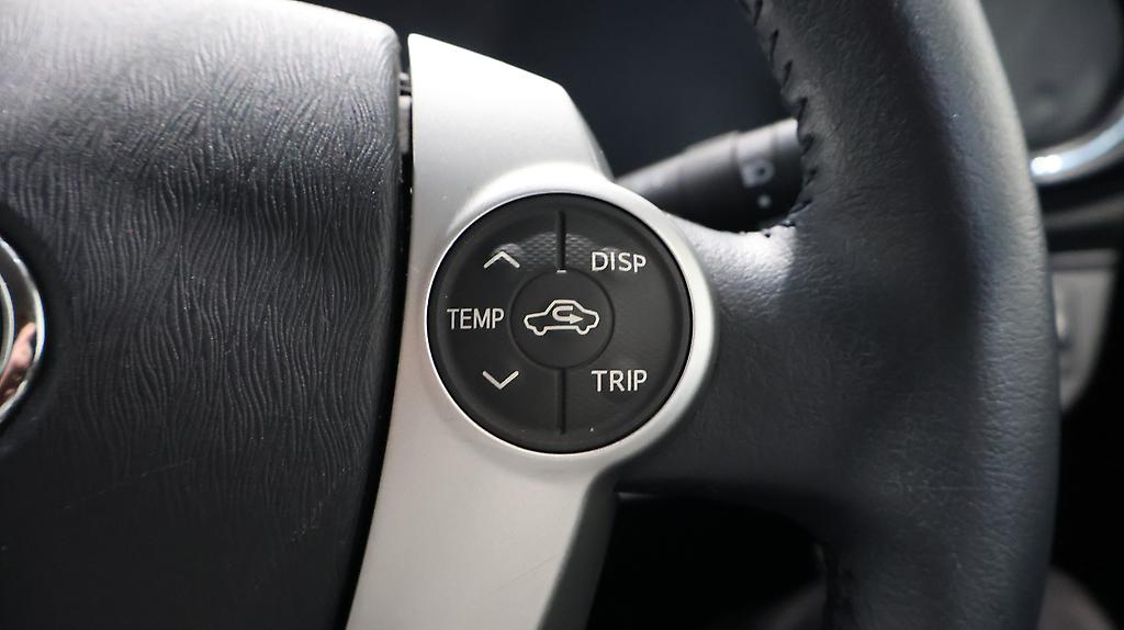2013 Toyota Aqua Hybrid G Black Soft Leather Selection image 339883