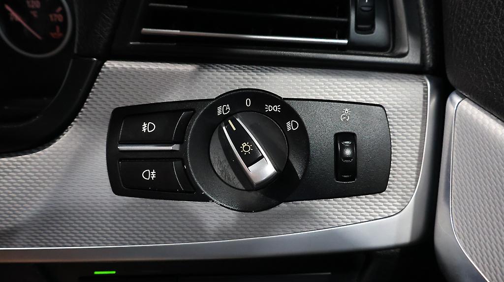 2014 Bmw 523i M-Sport Touring Wagon image 340403