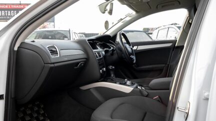 2012 Audi A4 Avant Parking sensors image 336554
