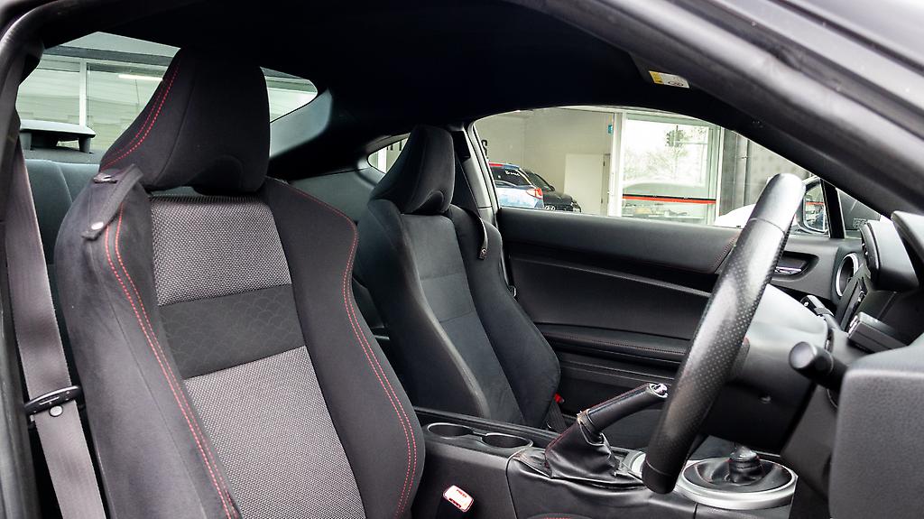 2013 Subaru Brz 6spd Manual sports, Rear sports bar , reverse camera image 338435