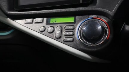 2013 Toyota Aqua image 338352