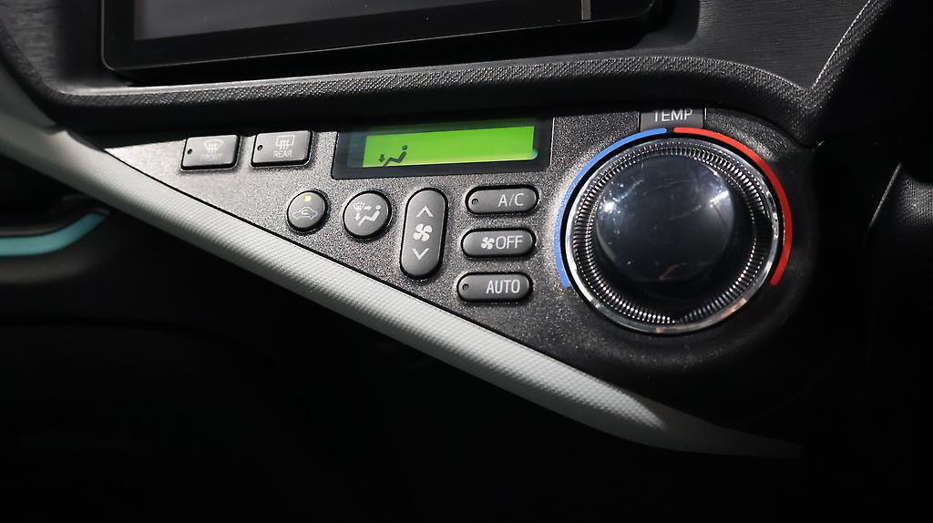2013 Toyota Aqua image 338352