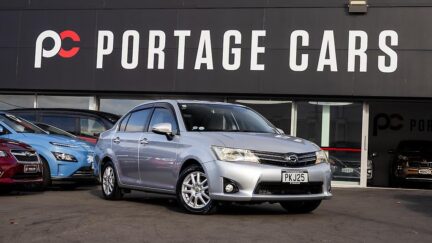 2013 Toyota Corolla AXIO Fielder Sedan Version image 340429