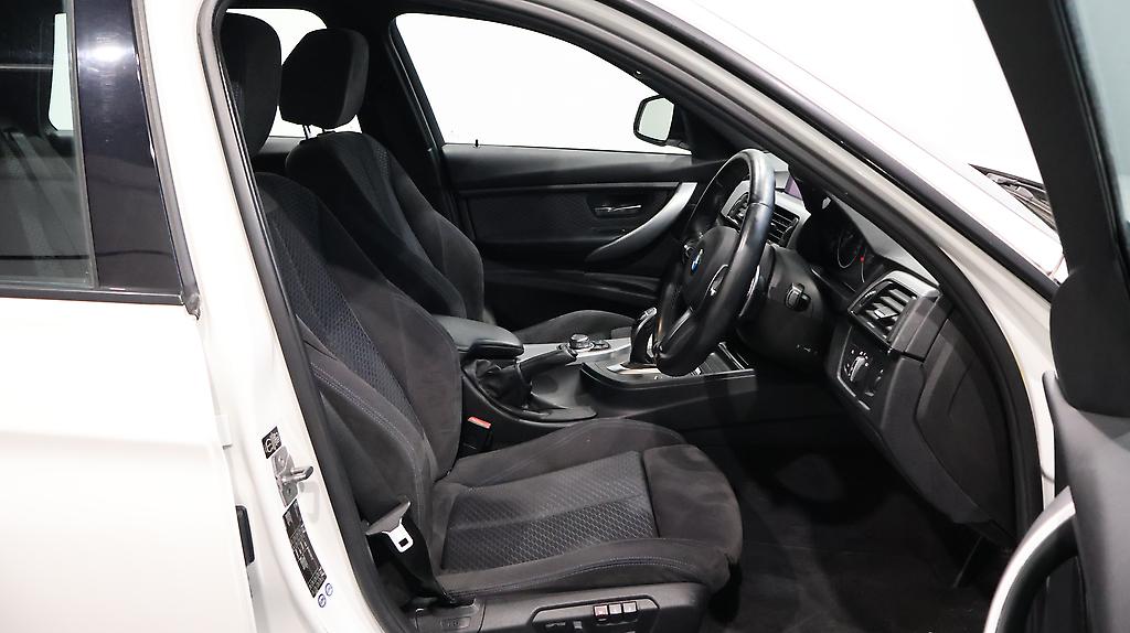 2013 Bmw 320i Touring M Sports image 339831