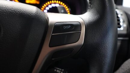 2013 Toyota Avensis Wagon Push Start with Cruise Control image 339472