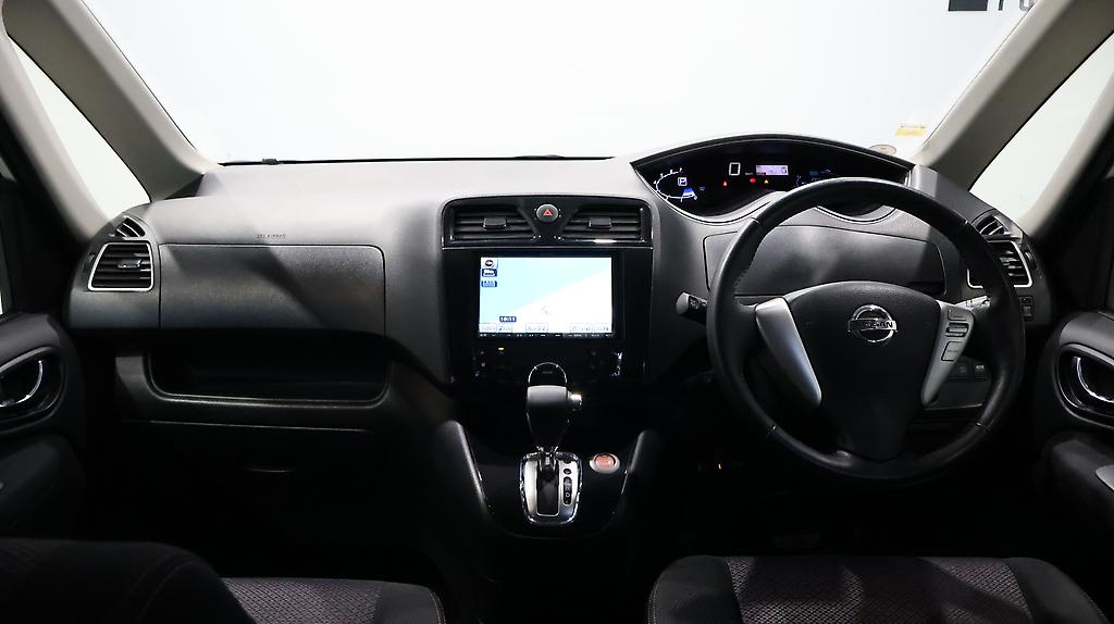 2012 Nissan Serena Hybrid Highway Star S image 337928