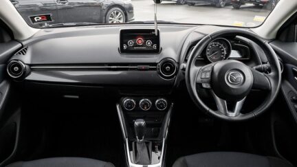 2015 Mazda Demio 13S I stop image 336869