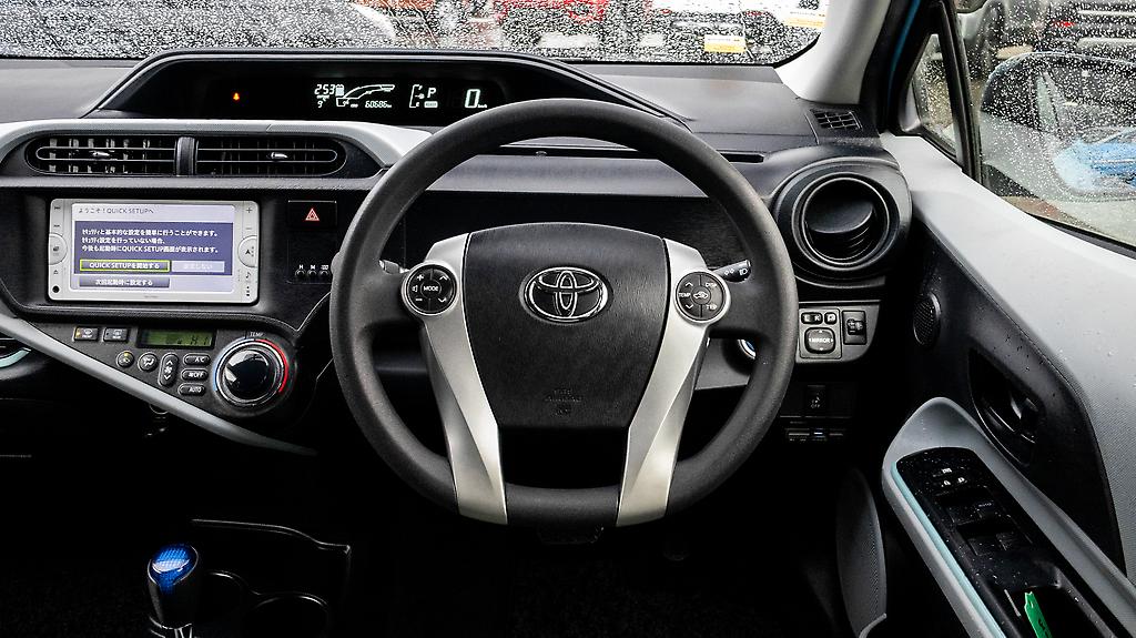 2013 Toyota Aqua Hybrid S Model – Push Start with Reverse Camera image 339732