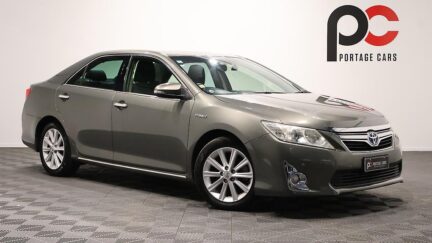 2012 Toyota Camry Hybrid G Package with Cruise Control image 340333