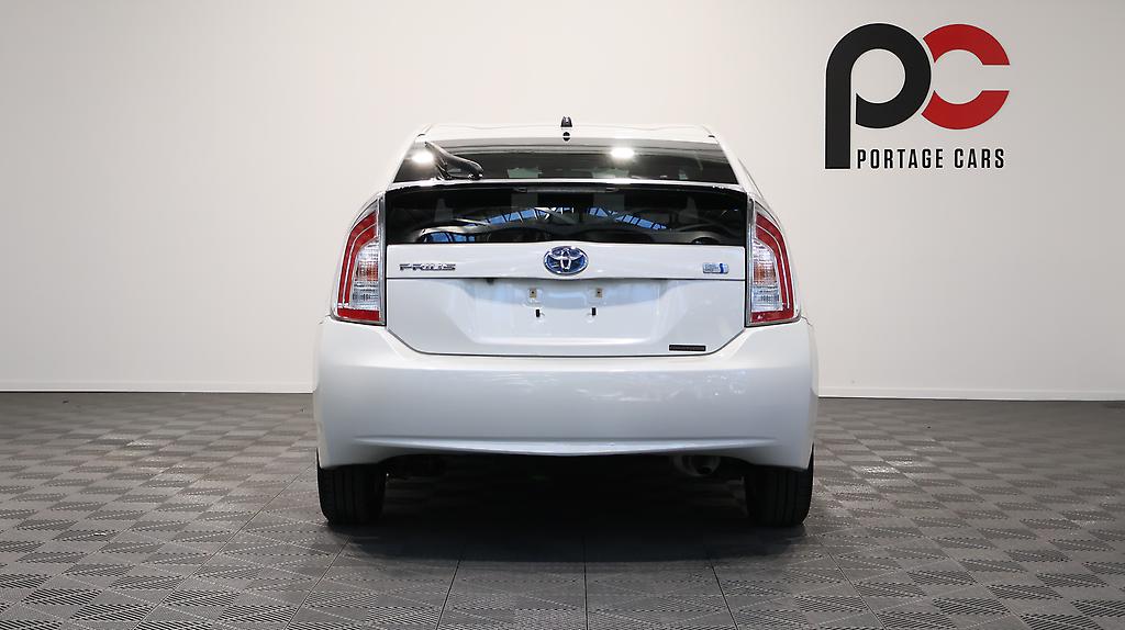 2013 Toyota Prius image 339084