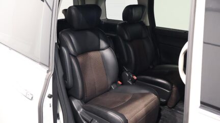 2013 Nissan Elgrand 250 Highway Star image 337420
