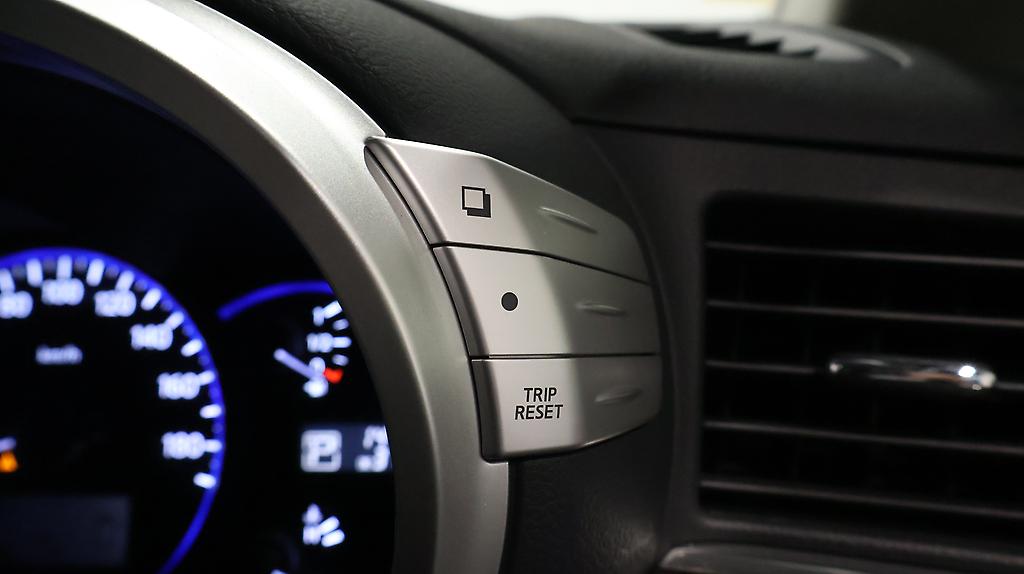 2012 Nissan Elgrand 250 Highway Star Chrome image 337454