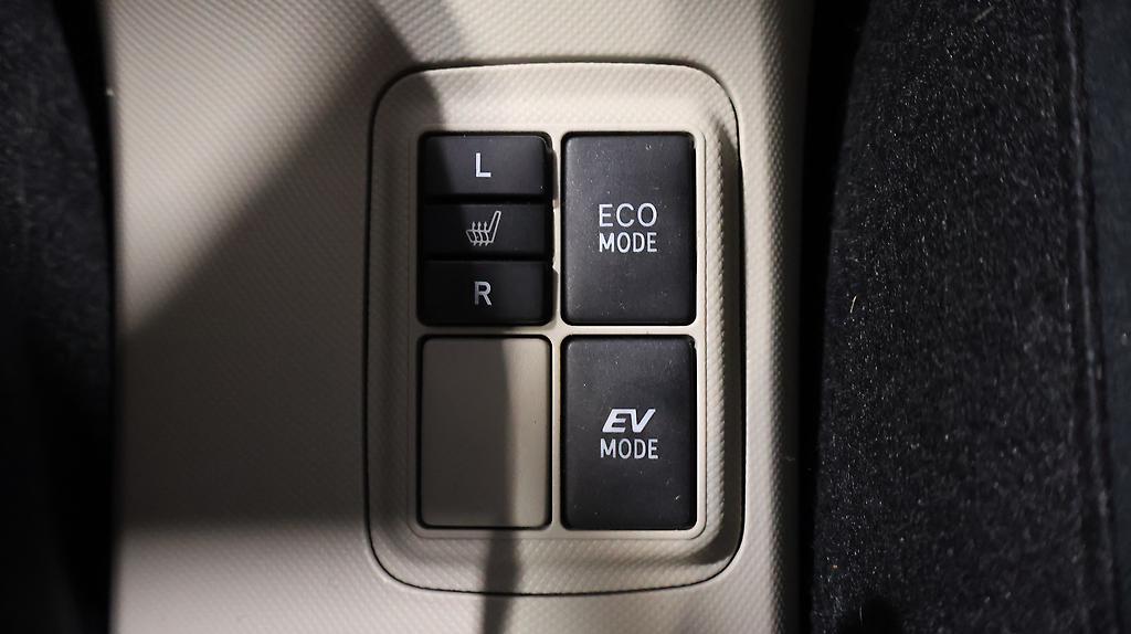 2013 Toyota Aqua image 338185