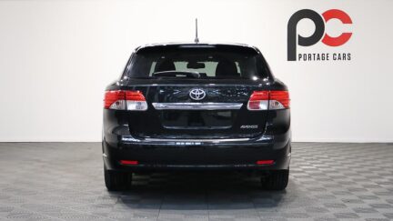 2013 Toyota Avensis Wagon Push Start with Cruise Control image 339457