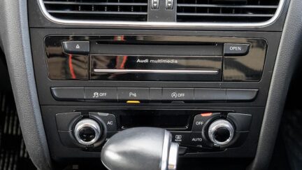 2012 Audi A4 Avant Parking sensors image 336550