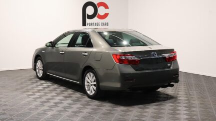 2012 Toyota Camry Hybrid G Package with Cruise Control image 340336