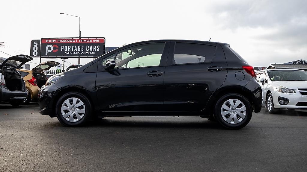 2015 Toyota Vitz Push start,Traction control I stop image 340051