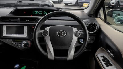 2012 Toyota Aqua G Hybrid image 336909