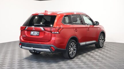2018 Mitsubishi Outlander LS 4WD 7 Seater image 338218
