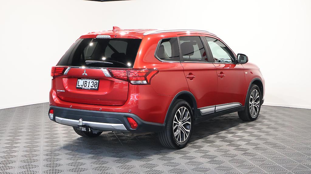 2018 Mitsubishi Outlander LS 4WD 7 Seater image 338218