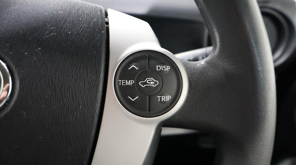 2012 Toyota Aqua Push Button Start image 338333