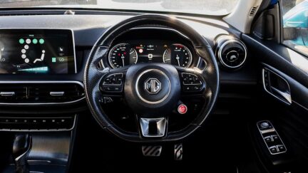 2022 Mg Hs 2.0PT/4WD/6AT Essence NZ New image 337275