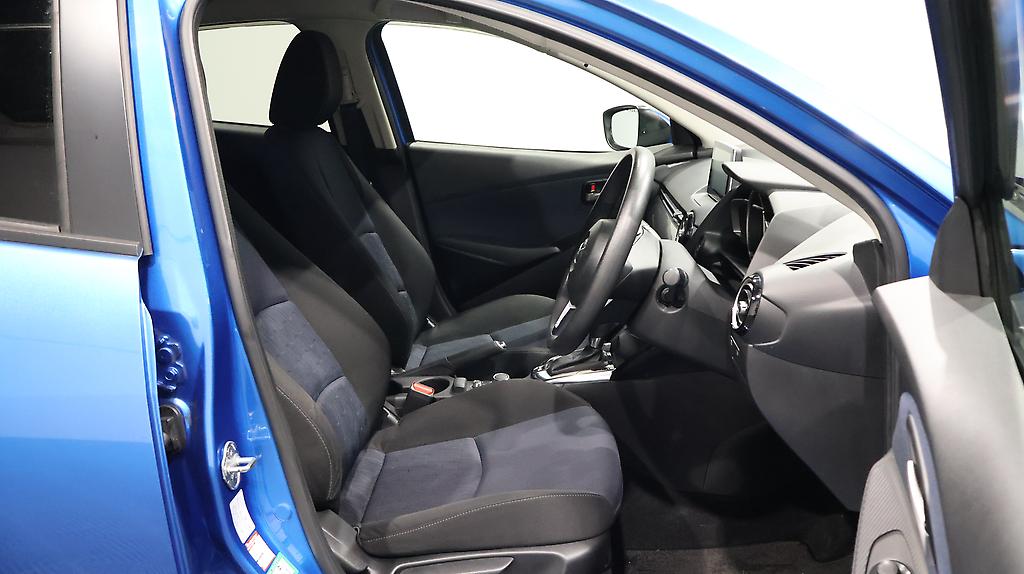 2014 Mazda Demio 13S Smart Key with Low KMs image 339622