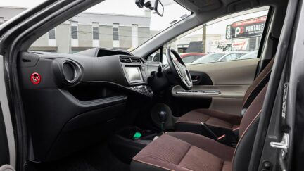 2012 Toyota Aqua G Hybrid image 336914