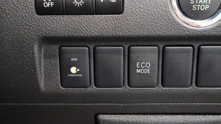 2012 Toyota Vellfire 2.4Z image 338508