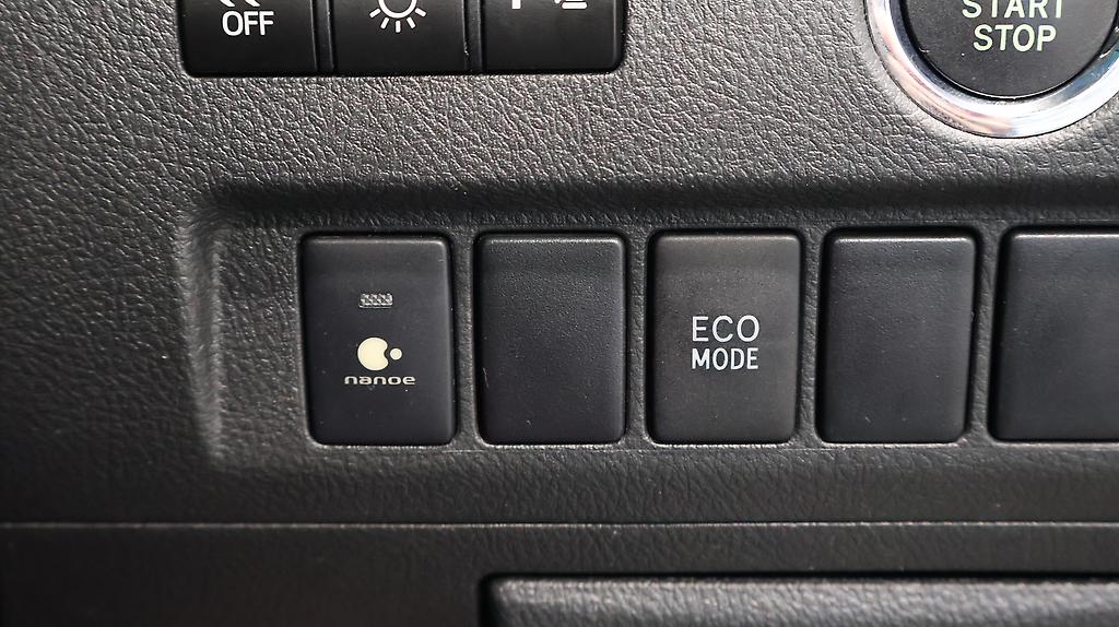 2012 Toyota Vellfire 2.4Z image 338508