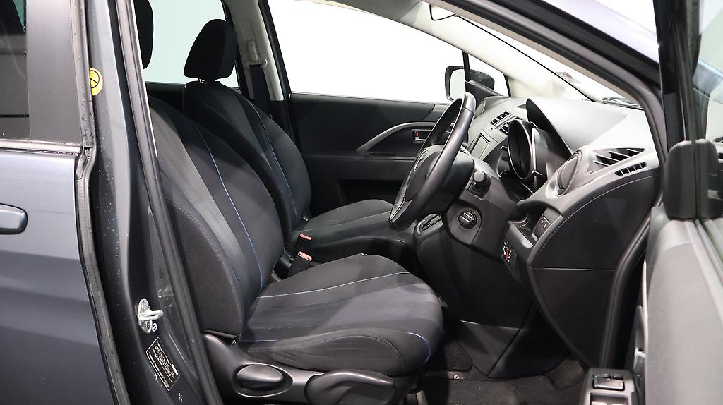 2011 Mazda Premacy 20S 7 Seats People Mover image 336693