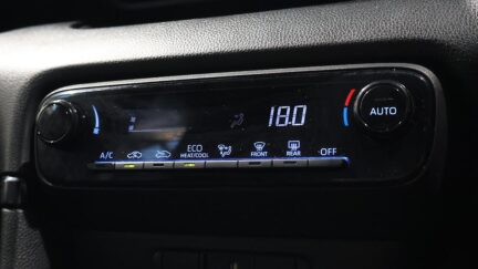 2020 Toyota Yaris Push Button Start + Reverse Camera image 340508