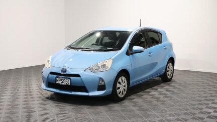 2012 Toyota Aqua Push Button Start image 338314