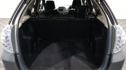 2012 Honda Fit Shuttle Hybrid Smart Selection image 338539