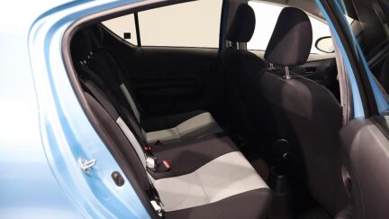 2014 Toyota Aqua Push Button Start image 339417