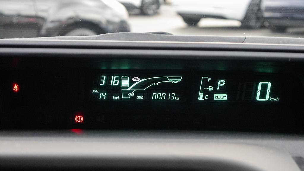 2012 Toyota Aqua G Hybrid image 336905